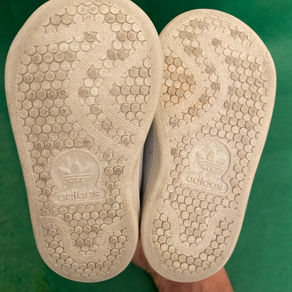 EUC Baby Stan Smith Adidas size 5 - Picture 5 of 6